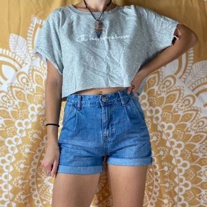 Cropped tee